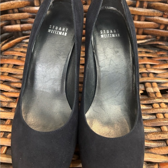 Stuart Weitzman navy suede  Women's Heels in size 7.5 Only worn a few times ! - Picture 6 of 16